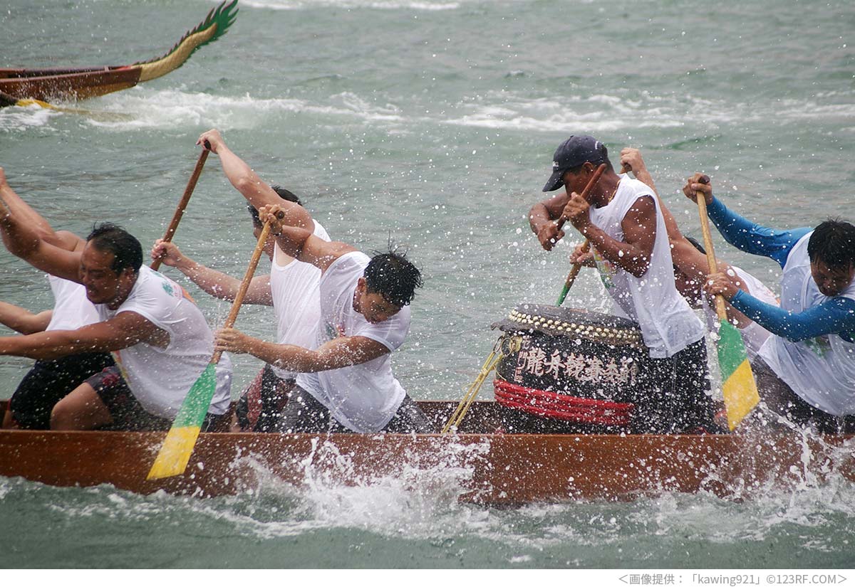 ドラゴンボートと太鼓