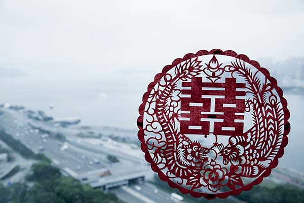 龍と鳳凰の剪紙